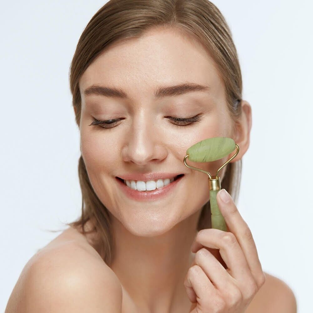 Rouleau de Jade – Massage Visage Anti-Âge & Éclat Naturel